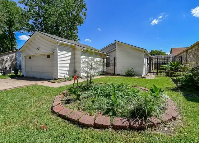 Property at 11366 Oakcenter Dr, Houston, TX, 77072, 3 beds, 2 baths, [object Object]