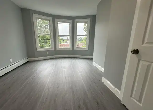 Property at 288 Woodworth Ave, Yonkers, NY, 10701, 2 beds, 1 bath, [object Object]