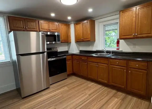 Property at 65 N Church St Unit 2, Spring City, PA, 19475, 3 beds, 1 bath, [object Object]