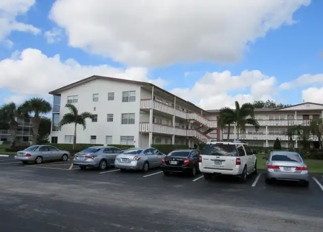 Property at 310 Brighton H, Boca Raton, FL, 33434, 2 beds, 1.5 baths, [object Object]