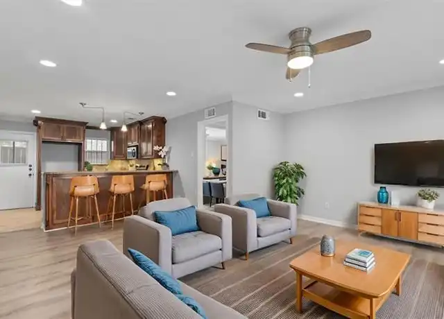 Property at 5084 Matilda St #119, Dallas, TX, 75206, 2 beds, 2 baths, [object Object]