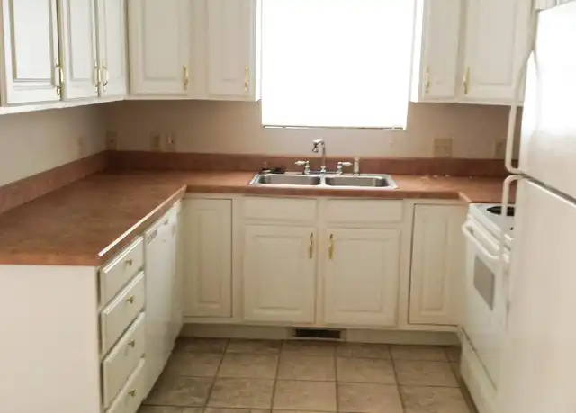 Property at 8066 Alexandra Ln, Newburgh, IN, 47630, 3 beds, 2.5 baths, [object Object]