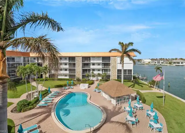 Property at 2900 Gulf Shore Blvd N #413, Naples, FL, 34103, 2 beds, 2 baths, [object Object]