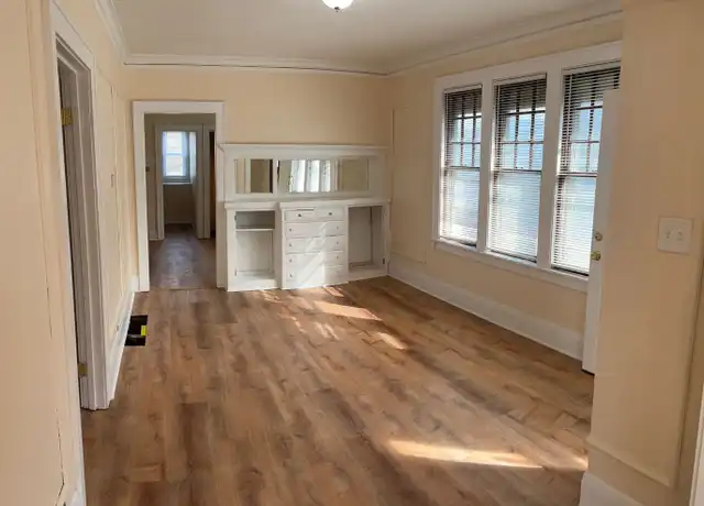Property at 1530 N 29th St Unit 1530, Milwaukee, WI, 53208, 2 beds, 1 bath, [object Object]