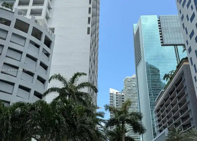 Property at 170 SE 14th St #1105, Miami, FL, 33131, 2 beds, 2 baths, [object Object]