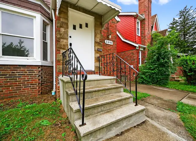Property at 3490 Raymont Blvd, University Heights, OH, 44118, 5 beds, 2 baths, [object Object]