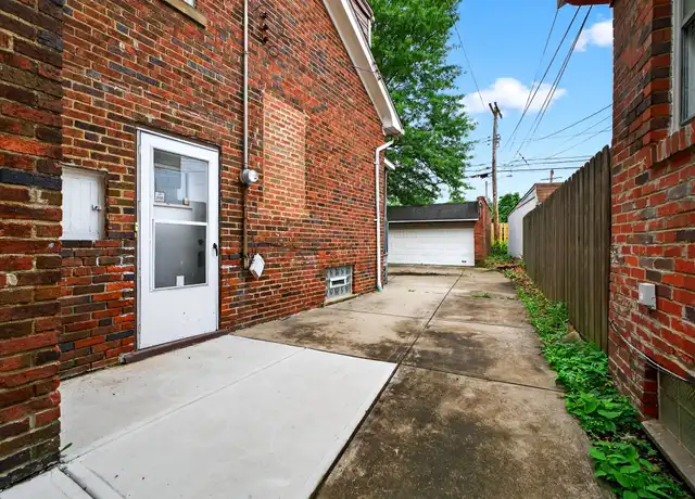 Property at 3490 Raymont Blvd, University Heights, OH, 44118, 5 beds, 2 baths, [object Object]