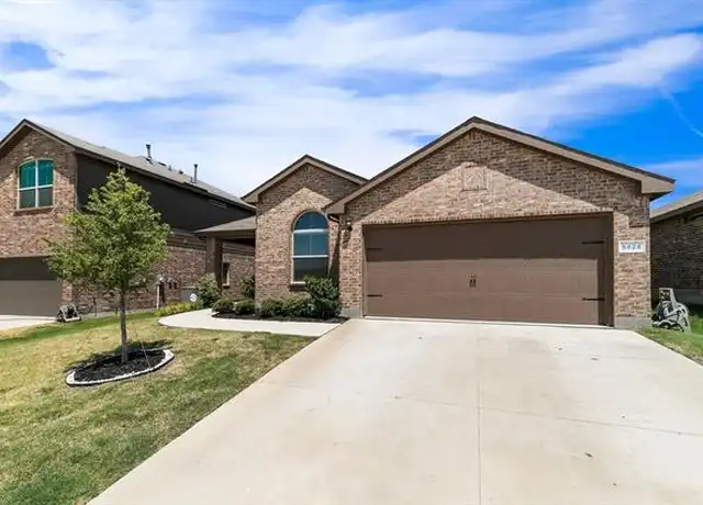 Property at 9828 Huntersville Trl, Fort Worth, TX, 76108, 4 beds, 2 baths, [object Object]