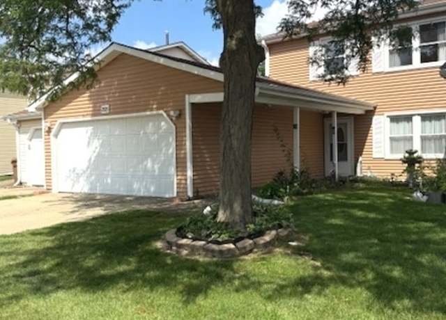 Photo of 2121 Pepperwood Ln, Glendale Heights, IL 60139