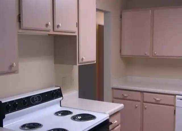 Property at 2612 N Pines Rd Unit 14, Spokane Valley, WA, 99206, 1 bed, 1 bath, [object Object]