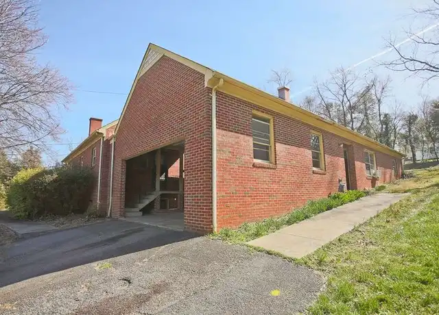 Property at 912 Saint Charles Ave Unit B, Charlottesville, VA, 22901, 2 beds, 1 bath, [object Object]