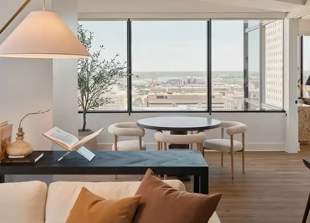 Property at Peridot Residences - 1601 Elm St, Dallas, TX, 75201, 1 bed, 1 bath, [object Object]