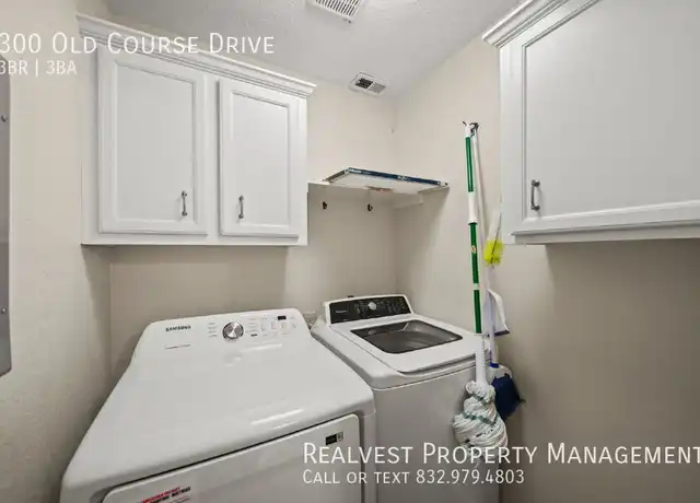 Property at 300 Old Course Dr, Friendswood, TX, 77546, 3 beds, 2.5 baths, [object Object]