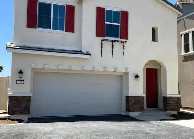 Property at 934 Helena Rdg, Lake Elsinore, CA, 92530, 3 beds, 2.5 baths, [object Object]