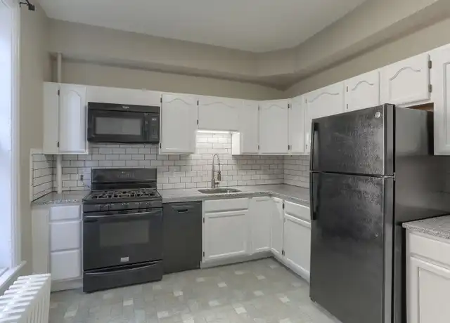 Property at 1607 Green St Apt 2, Harrisburg, PA, 17102, 2 beds, 1.5 baths, [object Object]