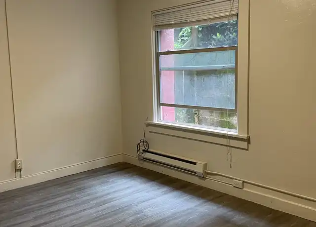 Property at 1810 15th Ave Unit C, Seattle, WA, 98122, 1 bed, 1 bath, [object Object]