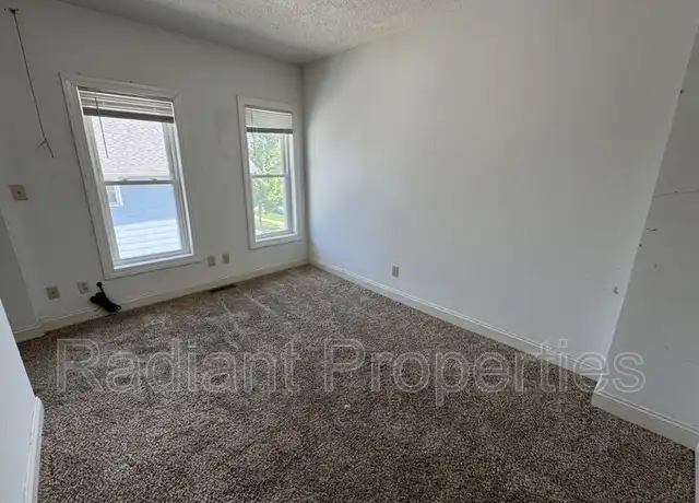 Property at 415 Boone St Unit 3, Boone, IA, 50036, 1 bed, 1 bath, [object Object]