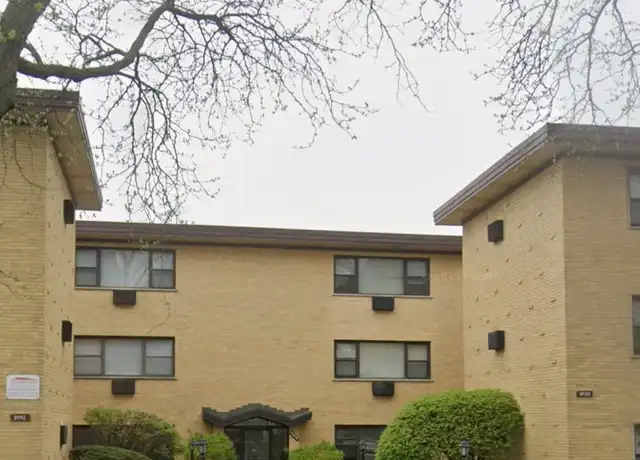Property at 9012 Lamon Ave Unit GW, Skokie, IL, 60077, 2 beds, 1.5 baths, [object Object]