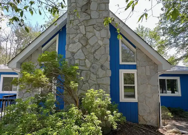 Property at 7665 Diane Ct, Tobyhanna, PA, 18466, 4 beds, 2 baths, [object Object]