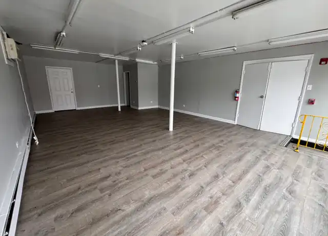 Property at 3036 Chicago Rd Unit Sf, South Chicago Heights, IL, 60411, 0 beds, 1 bath, [object Object]