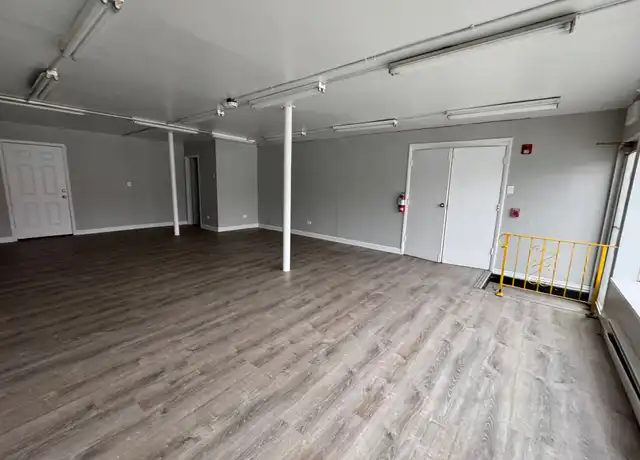 Property at 3036 Chicago Rd Unit Sf, South Chicago Heights, IL, 60411, 0 beds, 1 bath, [object Object]