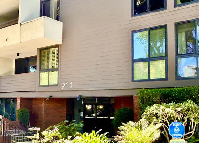 Property at 911 N Kings Rd #102, West Hollywood, CA, 90069, 2 beds, 2 baths, [object Object]