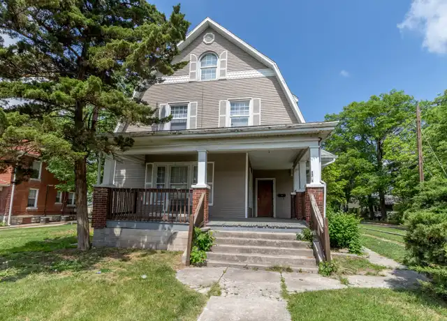 Property at 1321 Paris Rd, Columbia, MO, 65201, 5 beds, 2 baths, [object Object]