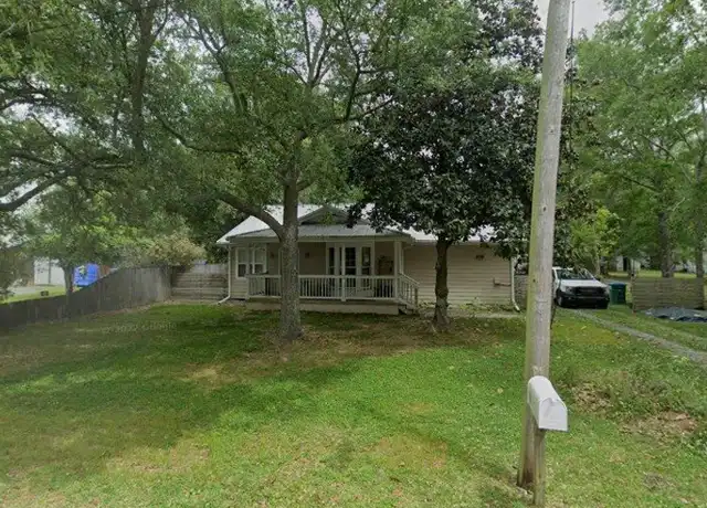 Property at 710 General Pershing Ave, Ocean Springs, MS, 39564, 3 beds, 2 baths, [object Object]