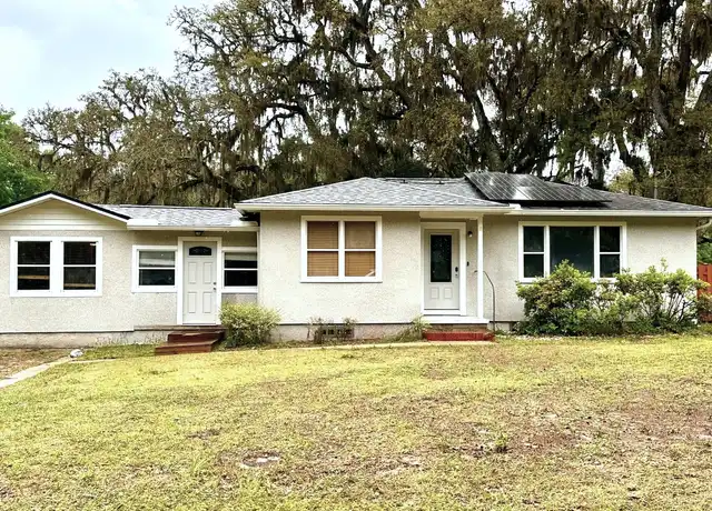 Property at 210 N 15th St, Fernandina Beach, FL, 32034, 3 beds, 2 baths, [object Object]