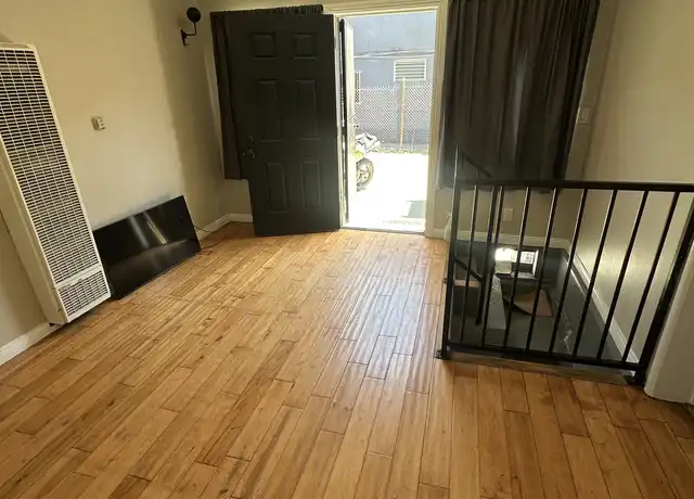 Property at 904 Normandie Ave Unit 904, Los Angeles, CA, 90006, 0 beds, 1 bath, [object Object]