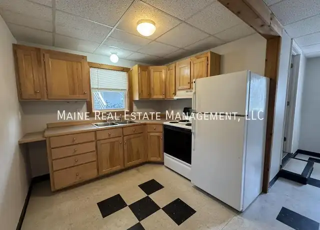 Property at 23 Wilson St Unit 1, Skowhegan, ME, 04976, 2 beds, 1 bath, [object Object]