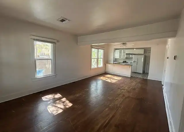 Property at 1505 W Pierce St, Phoenix, AZ, 85007, 2 beds, 1 bath, [object Object]