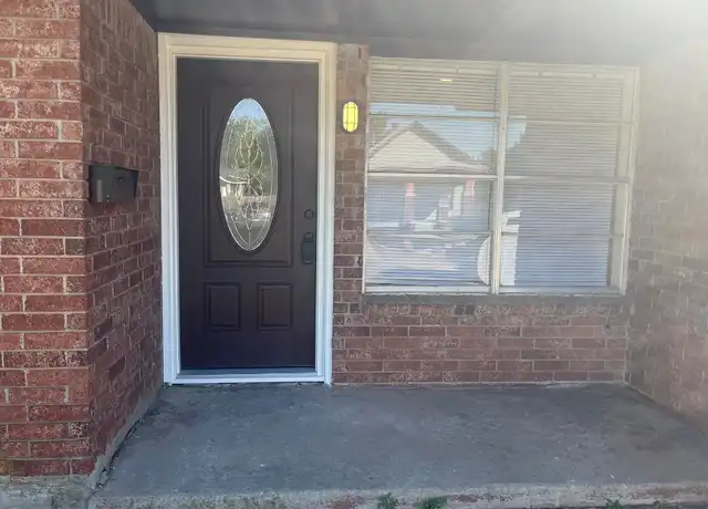 Property at 1318 NE 15th St, Oklahoma City, OK, 73117, 4 beds, 2 baths, [object Object]