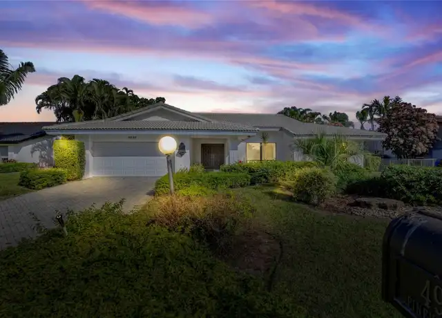 Property at 4989 Pineview Cir, Delray Beach, FL, 33445, 3 beds, 2.5 baths, [object Object]