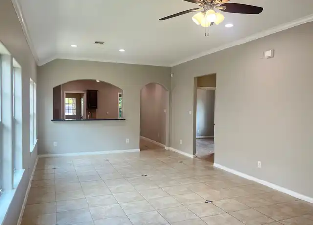 Property at 6430 Skyview Dr, Houston, TX, 77041, 4 beds, 3 baths, [object Object]