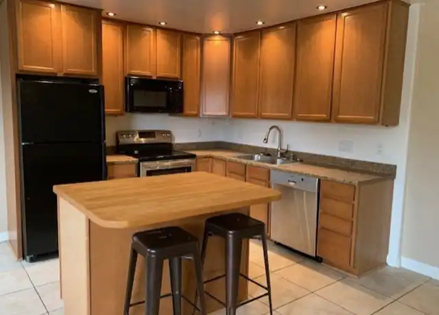 Property at 1471 N Vulcan Ave Unit 3, Encinitas, CA, 92024, 1 bed, 1 bath, [object Object]