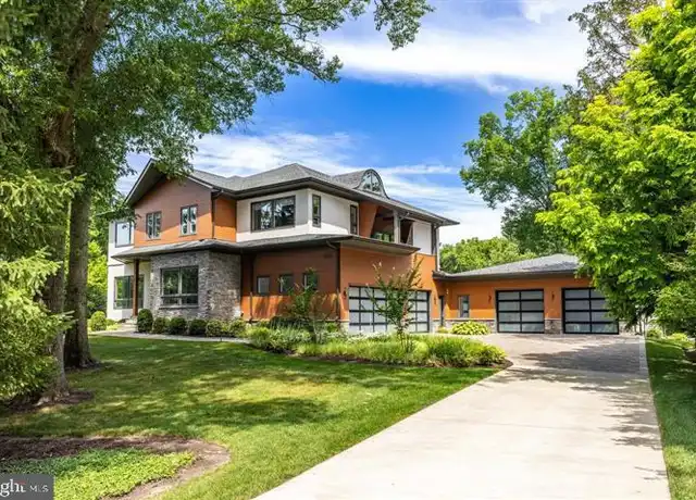 Property at 9604 Pembroke Pl, Vienna, VA, 22182, 6 beds, 6.5 baths, [object Object]