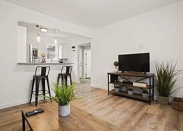 Property at 300 Marginal St Unit 3, East Boston, MA, 02128, 2 beds, 1 bath, [object Object]