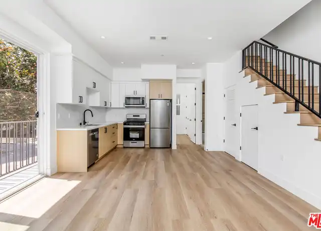 Property at 11241 Morrison St Unit 5, North Hollywood, CA, 91601, 3 beds, 3 baths, [object Object]