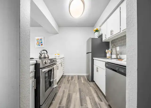 Property at Peoria Grand Apartments - 8560 W Peoria Ave, Peoria, AZ, 85345, 2 beds, 1 bath, [object Object]