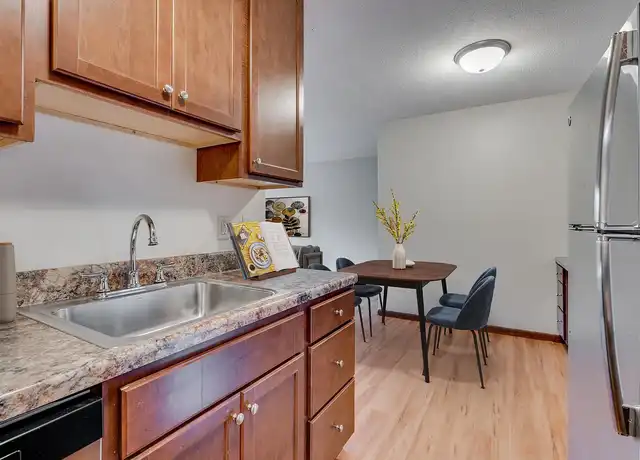 Property at Garfield Terrace - 2121 Garfield Ave, Minneapolis, MN, 55405, 1-2 bed, 1 bath, [object Object]
