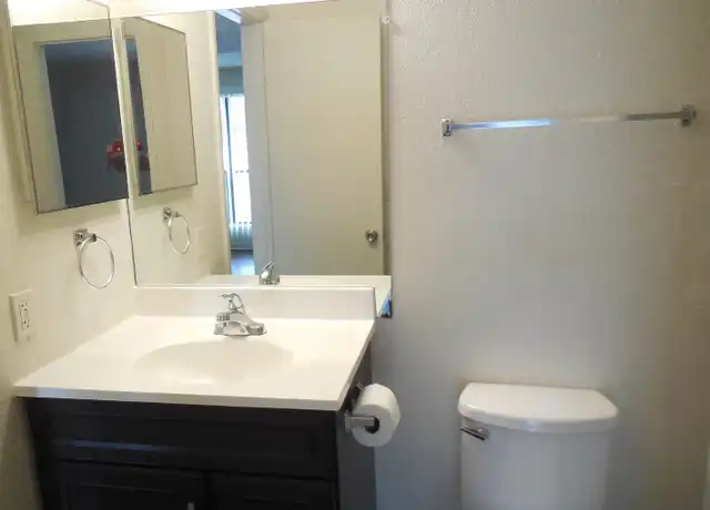 Property at 455 Alt 19, Palm Harbor, FL, 34683, 1 bed, 1 bath, [object Object]