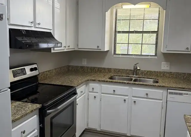Property at 6 Knoll Cut Unit 2, Hattiesburg, MS, 39402, 2 beds, 2 baths, [object Object]