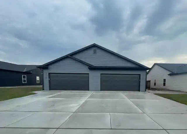 Property at 2755 S Greenleaf St Unit 2757 Greenleaf, Wichita, KS, 67210, 3 beds, 2 baths, [object Object]