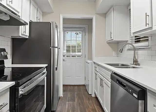 Property at The Gallery Apartment Homes - 325 Raintree Dr, Tyler, TX, 75703, 1-3 bed, 1-2.5 bath, [object Object]