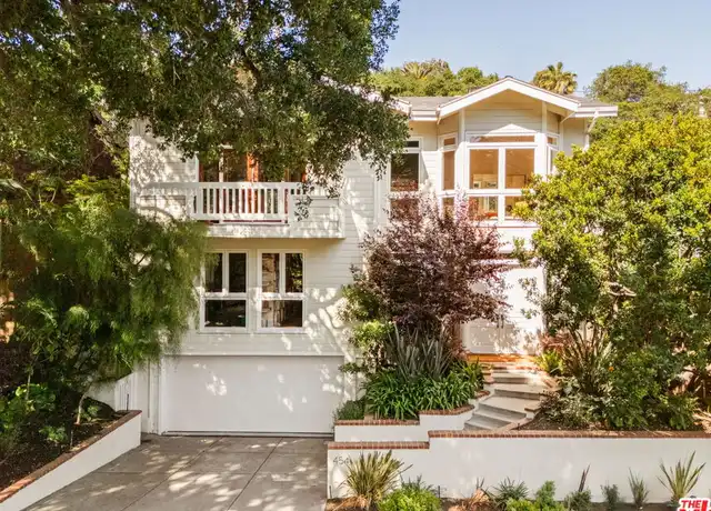 Property at 454 Sycamore Rd, Santa Monica, CA, 90402, 5 beds, 4.5 baths, [object Object]