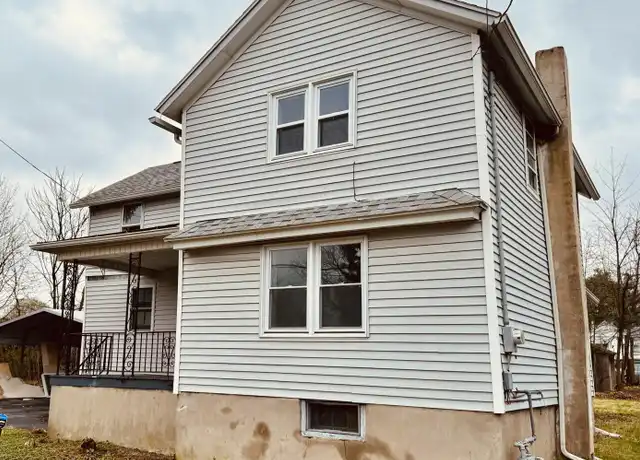 Property at 3269 Cedar Ave, Scranton, PA, 18505, 4 beds, 2 baths, [object Object]
