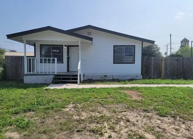 Property at 608 E Loeb St, Edinburg, TX, 78541, 4 beds, 2 baths, [object Object]