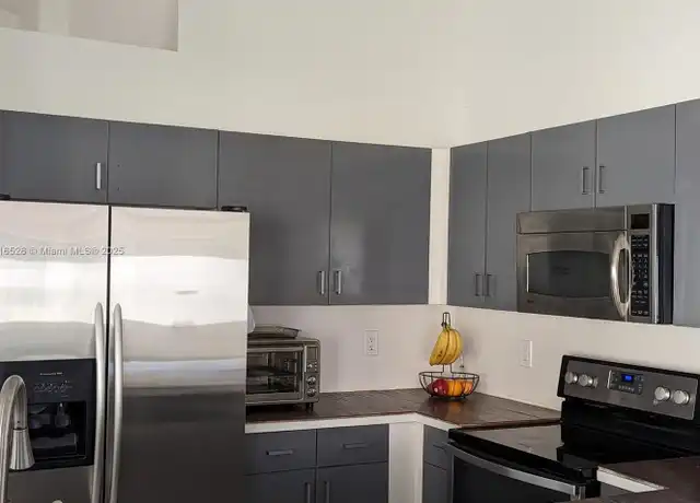 Property at 876 Sand Creek Cir, Weston, FL, 33327, 3 beds, 2 baths, [object Object]