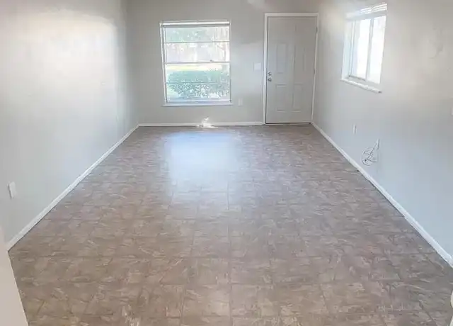 Property at 530 5th Ave W Unit C, Palmetto, FL, 34221, 2 beds, 1 bath, [object Object]